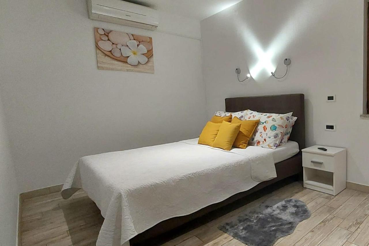 Room Lina 洛夫兰 外观 照片